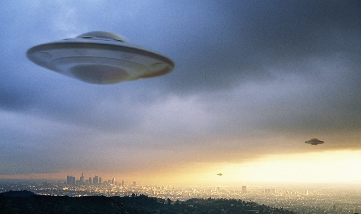 Japonya Savunma Bakanı’ndan  UFO direktifi