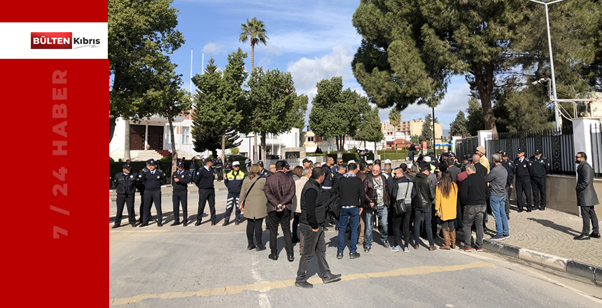 SİYASİ PARTİLERDEN LEFKOŞA BÜYÜK ELÇİLİĞİ ÖNÜNDE EYLEM!