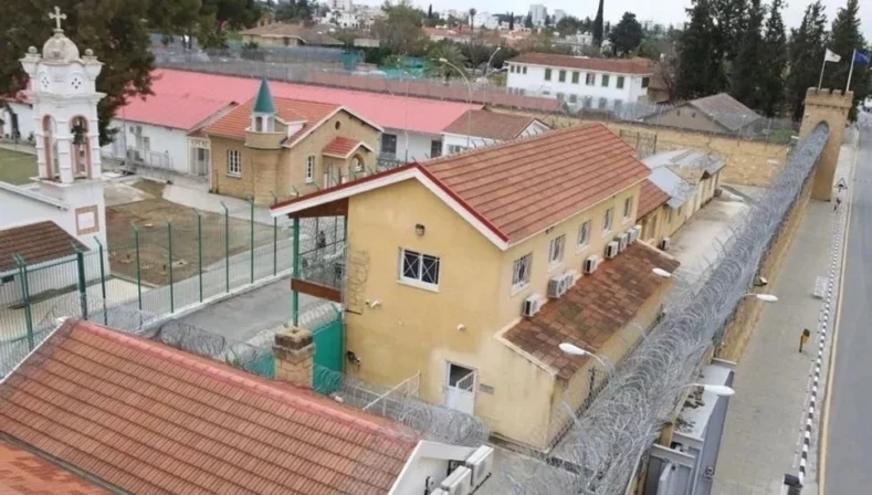 GÜNEY KIBRIS CEZAEVİ’NDE İKİ YENİ ŞİDDET OLAYI: GARDİYANA FİZİKSEL SALDIRIDA BULUNULDU
