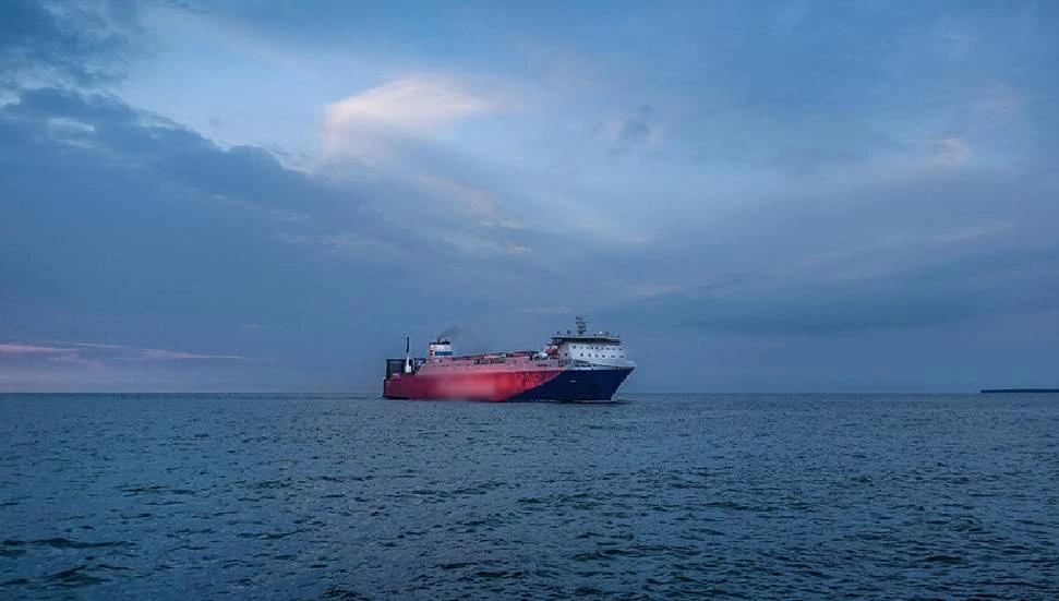 İRAN, HÜRMÜZ BOĞAZI’NDA 2 ABD GEMİSİ, 8 TANKER VE 10 FARKLI GEMİYİ HEDEF ALDIĞINI DUYURDU