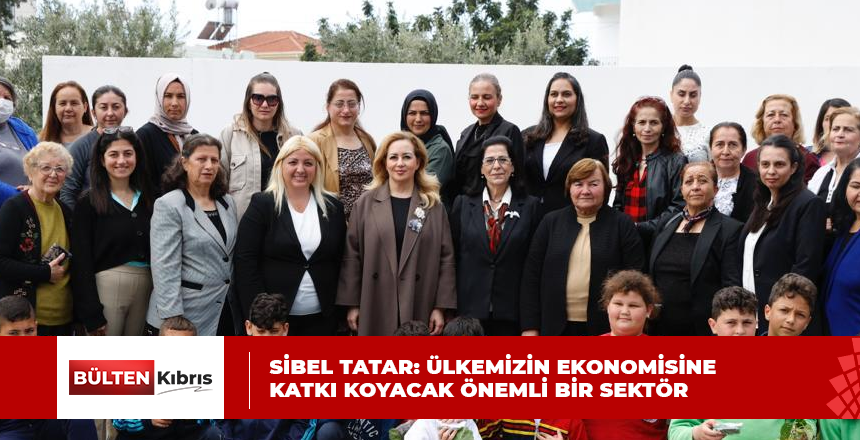 MEHMETÇİK’TE SİBEL TATAR’IN DA KATILIMIYLA İPEK BÖCEĞİ YETİŞTİRİCİLİĞİ VE KOZA İŞİ SEMİNERİ DÜZENLENDİ